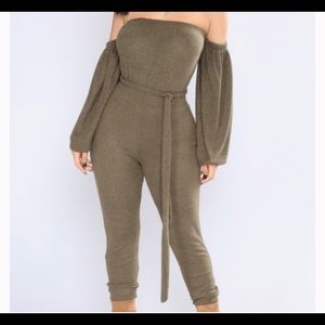 Fashion nova jumpsuit